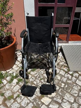 Imagem de CADEIRA DE RODAS MANUAL